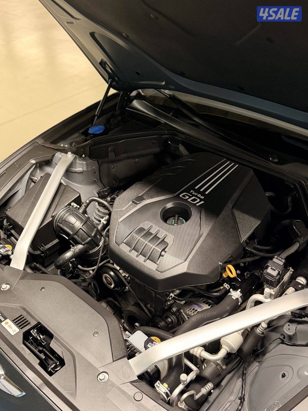 للبيع جينسيس G70 عداد 3311