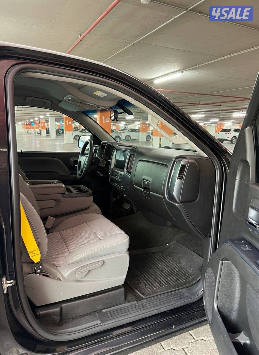 سلفرادو موديل 2017 حجم 1500 ماشي 250 الف شرط الفحص فحص بدون دبل3