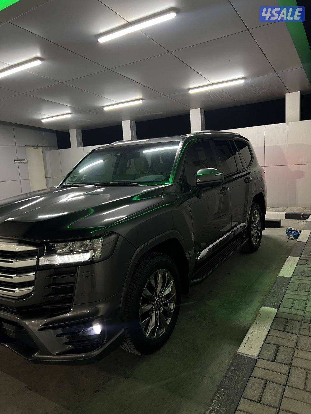 لاندكروز 2023 GXR Aero’s twin turbo0