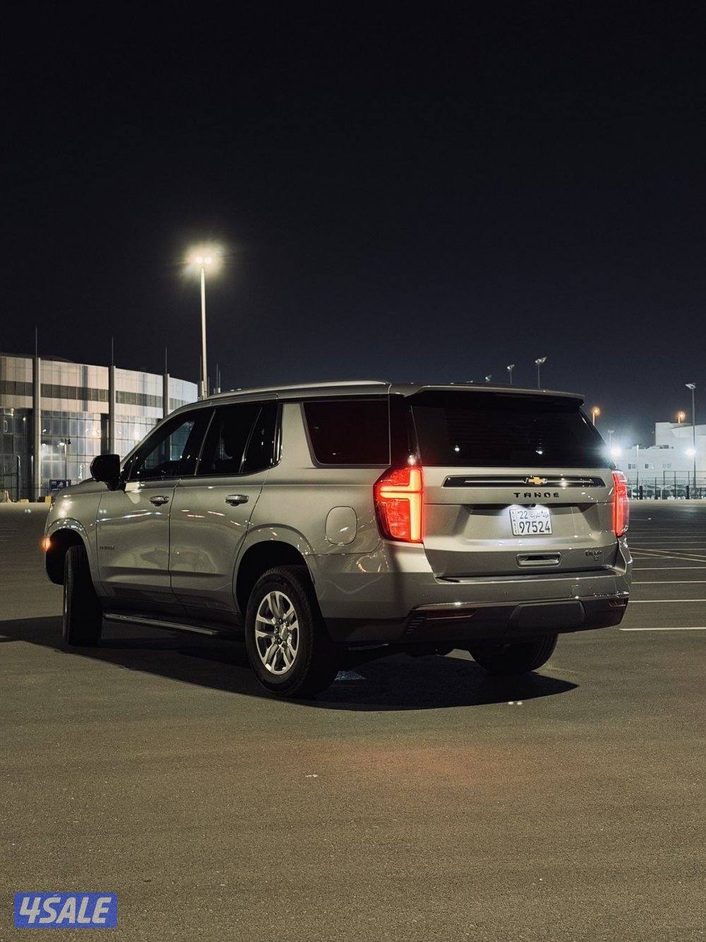 للبيع تاهو دبل قير 4X42