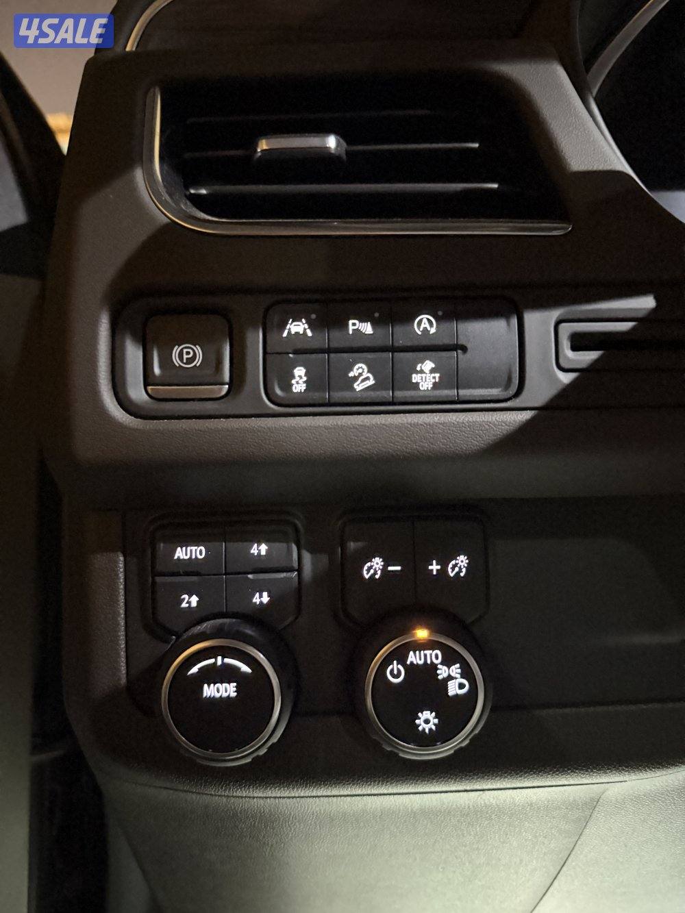 للبيع تاهو دبل قير 4X46