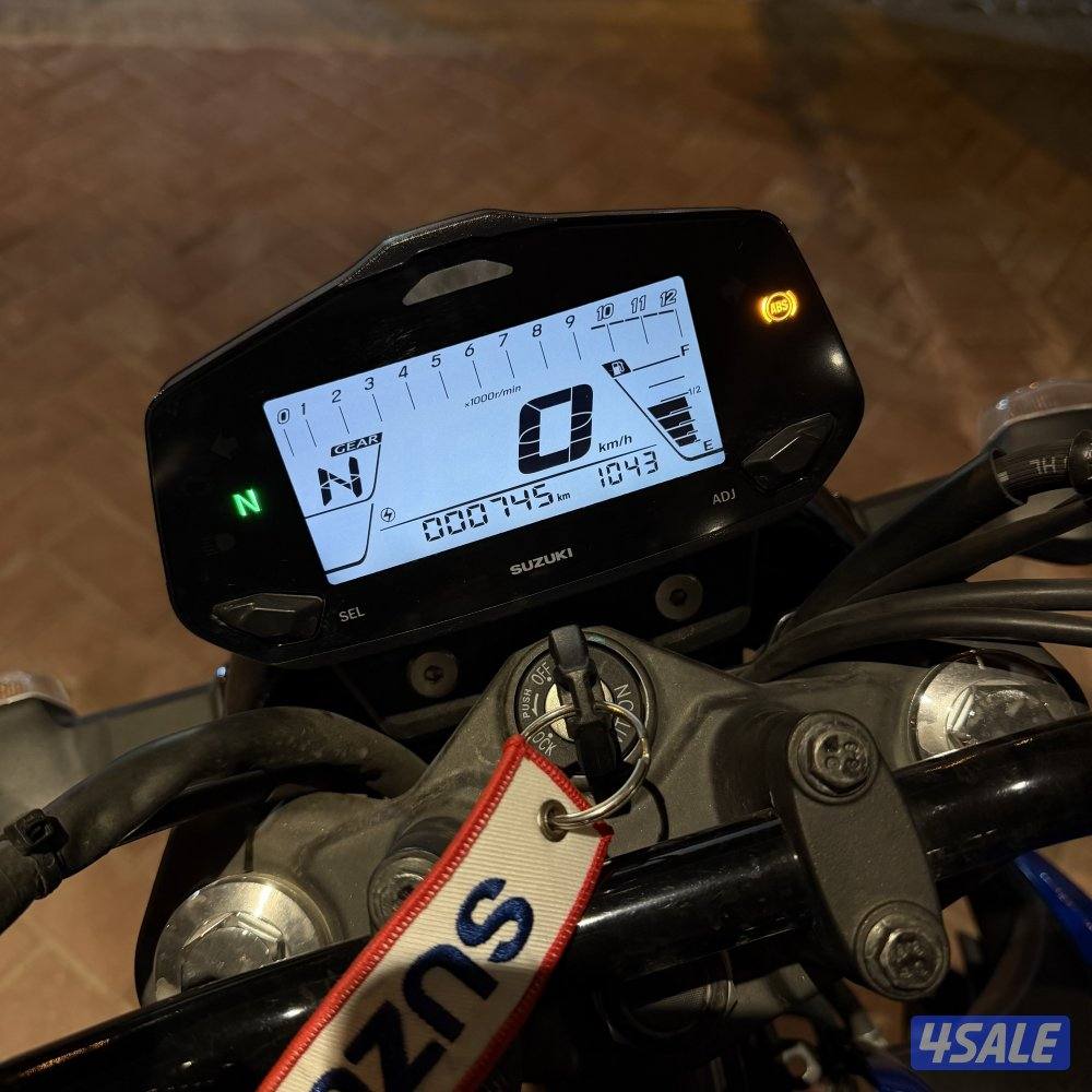 سوزوكي جيكسير150cc3