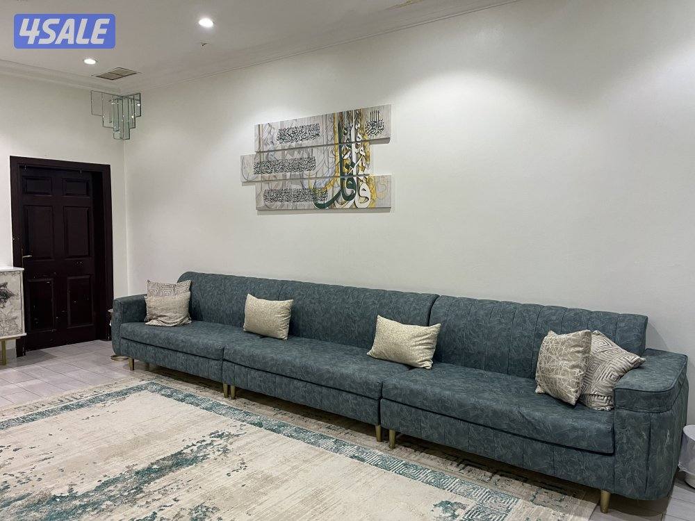 للبيع غنفات عدد خمس قطع بطول ٨ متر اجمالي مع الجاده ٣*٥ استخدام نظيف4