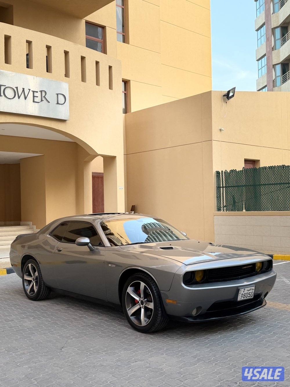 شالنجر 2012 الفئه المؤويه بحاله ممتازه جدا شرط الفحص1