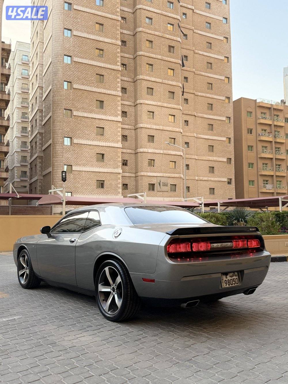 شالنجر 2012 الفئه المؤويه بحاله ممتازه جدا شرط الفحص5