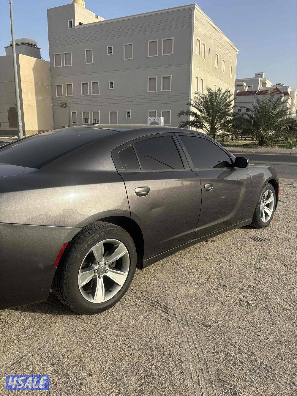 للبيع شارجر 6 سلندر1