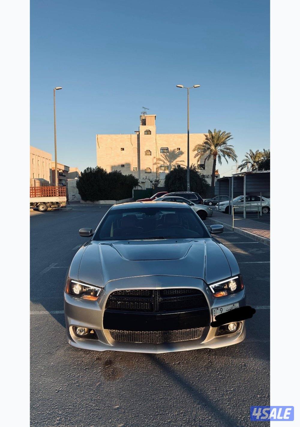 للبيع شارجر srt اصلي مديل 2014 بيعه سريعه0