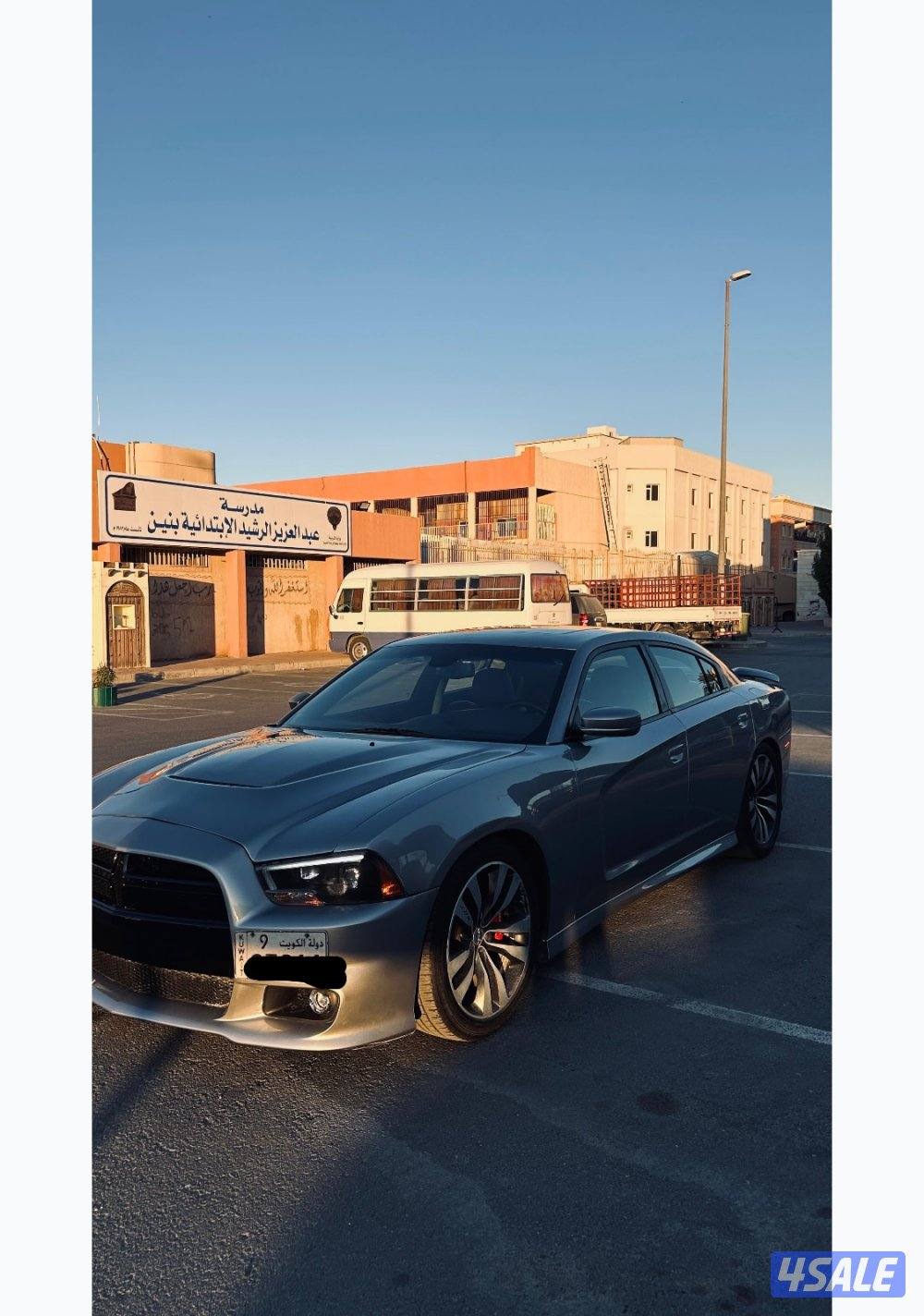 للبيع شارجر srt اصلي مديل 2014 بيعه سريعه1