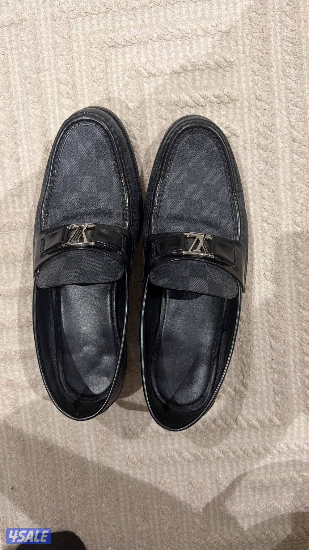 للبيع جوتي LV اصلي مع الكرتون1