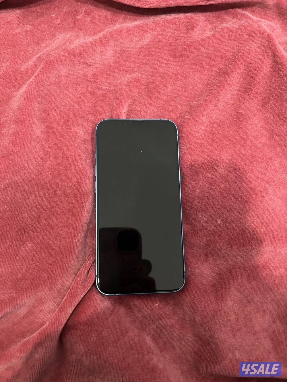 iPhone 13 in a very good condition5