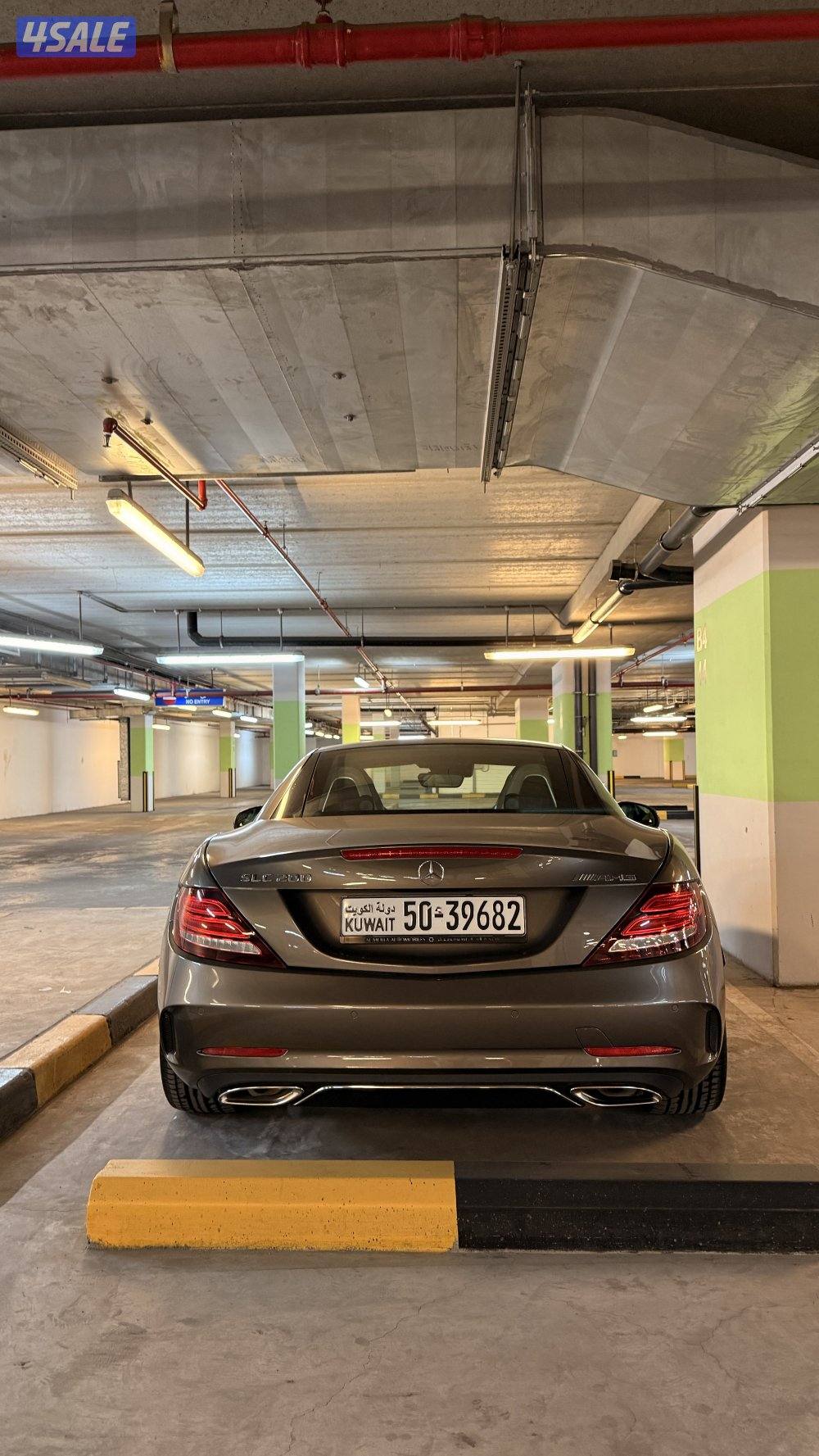 Mercedes SLC200(AMG)3