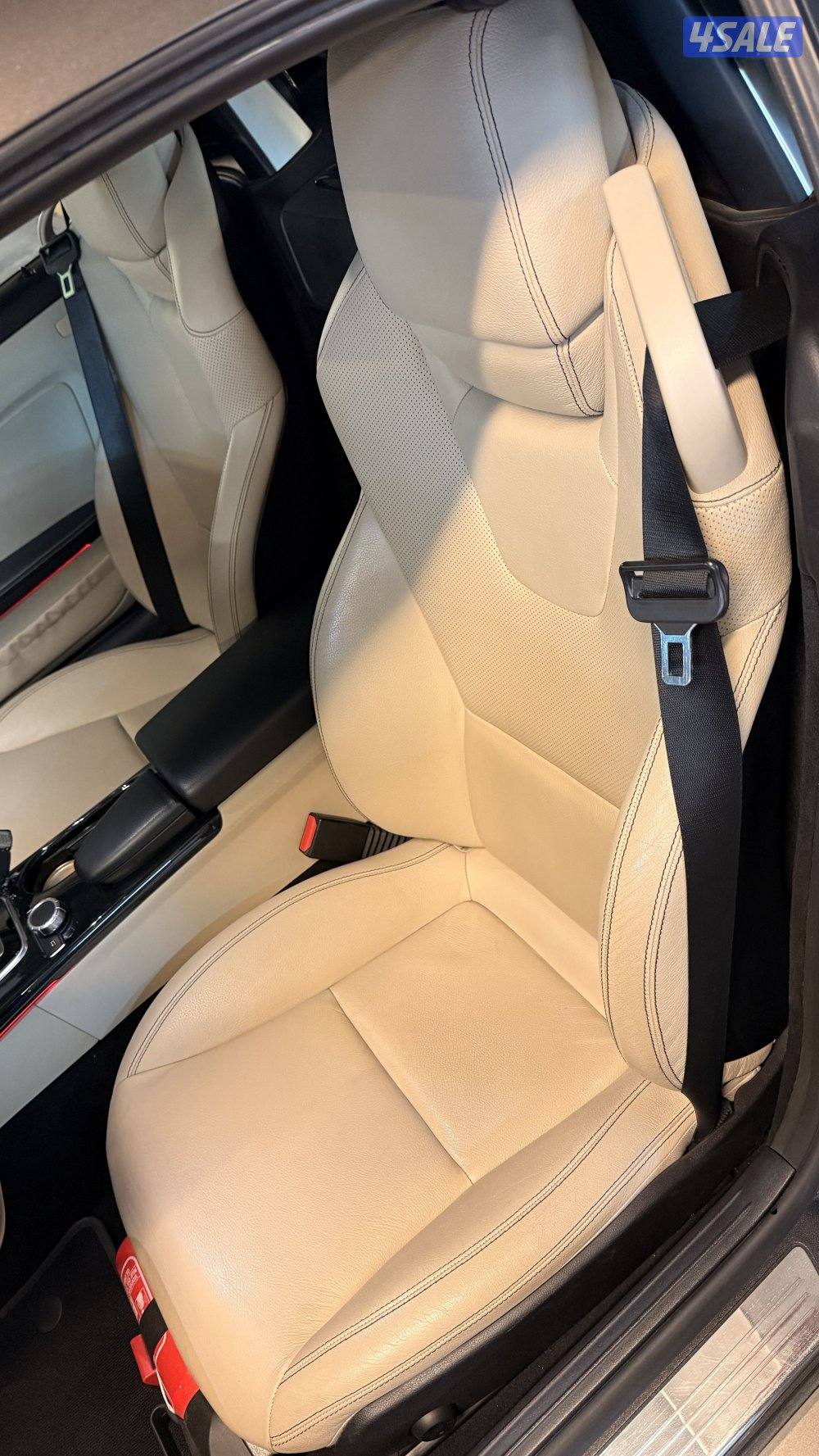 Mercedes SLC200(AMG)10