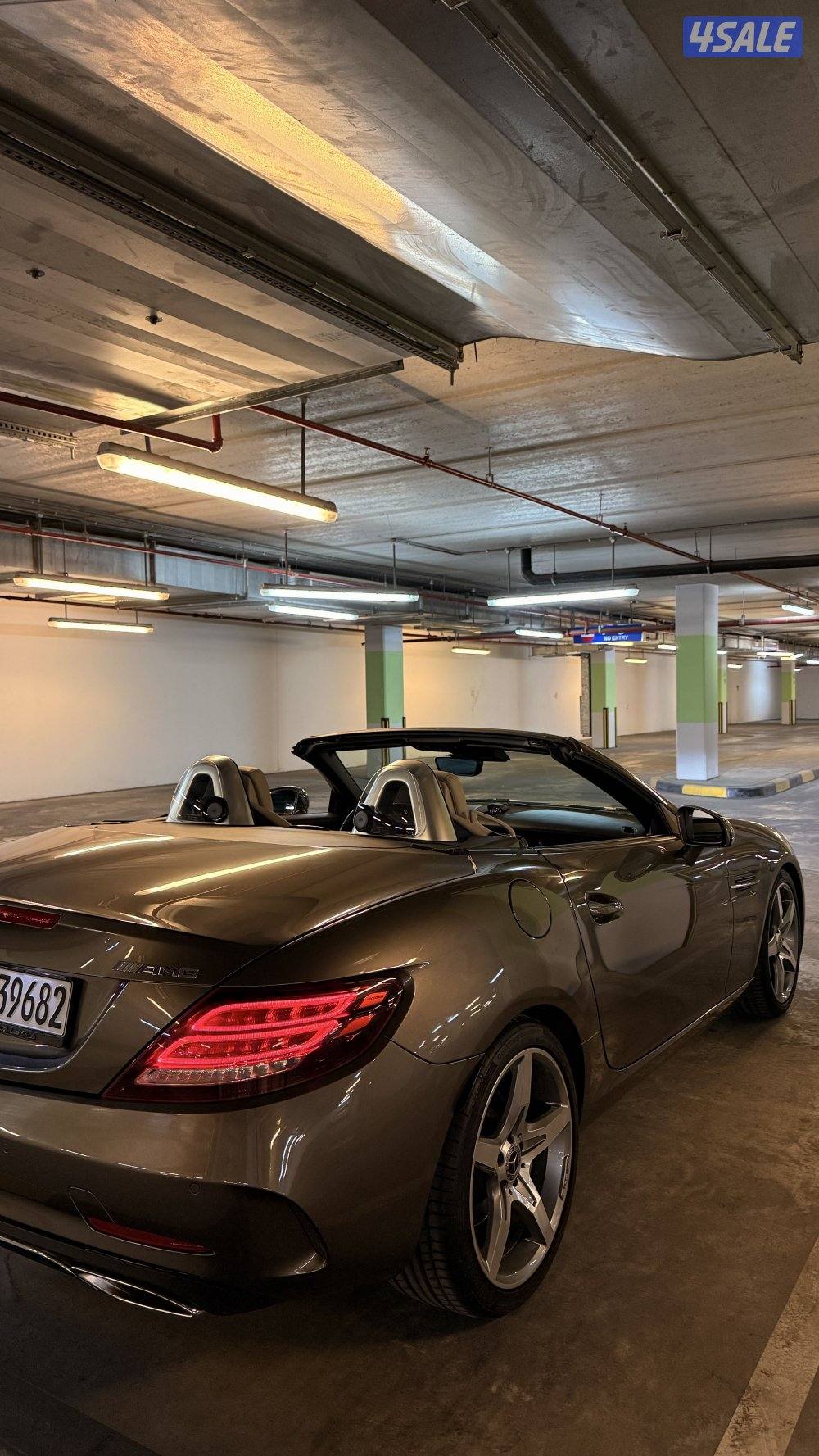 Mercedes SLC200(AMG)14