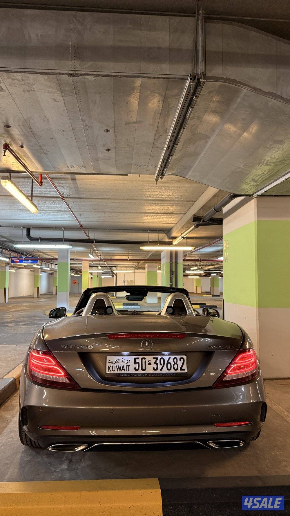 Mercedes SLC200(AMG)15
