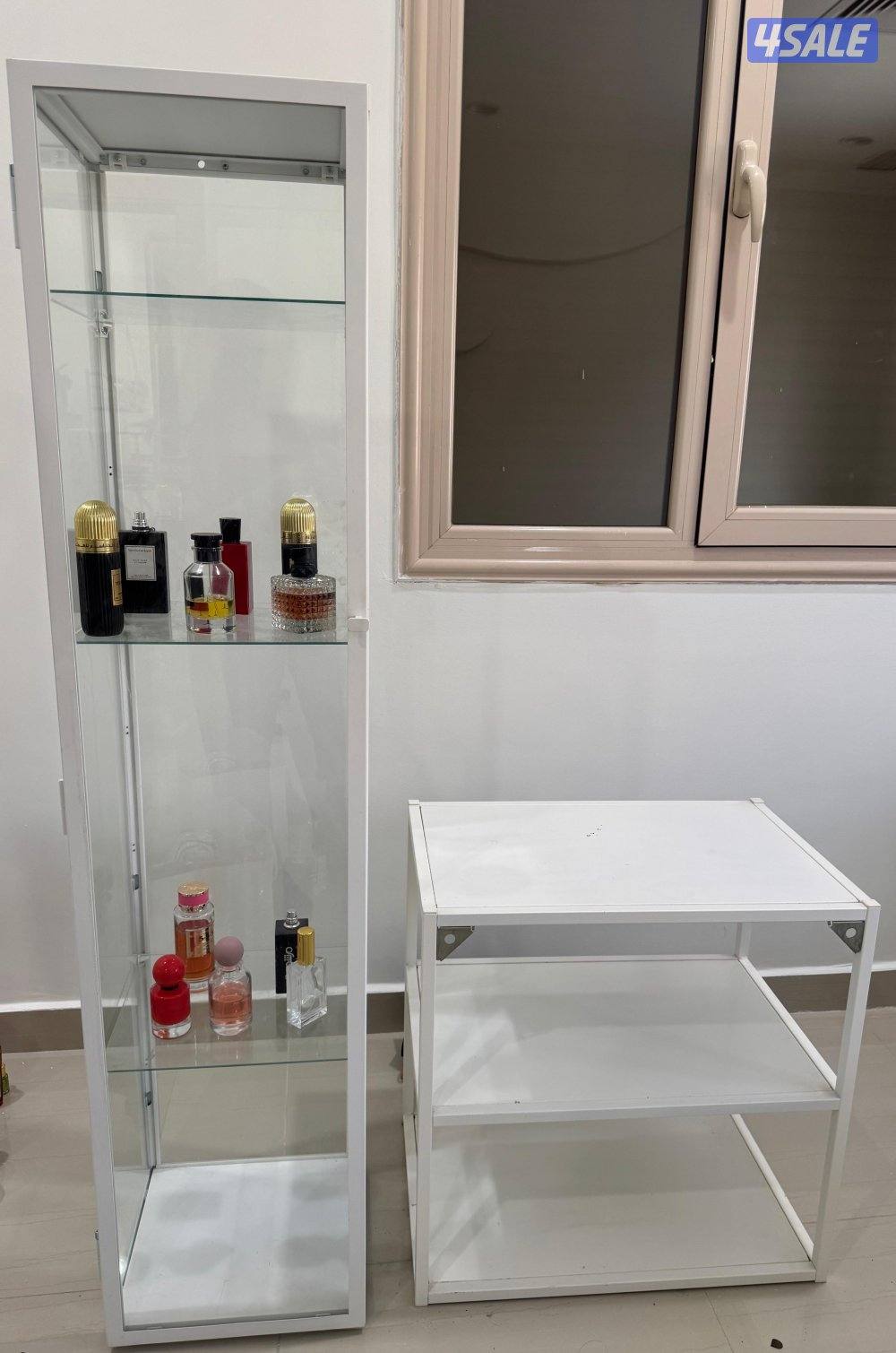 غرفة نوم كامله بدون اسفنج السرير اثاثها جديد و بحاله ممتازه0