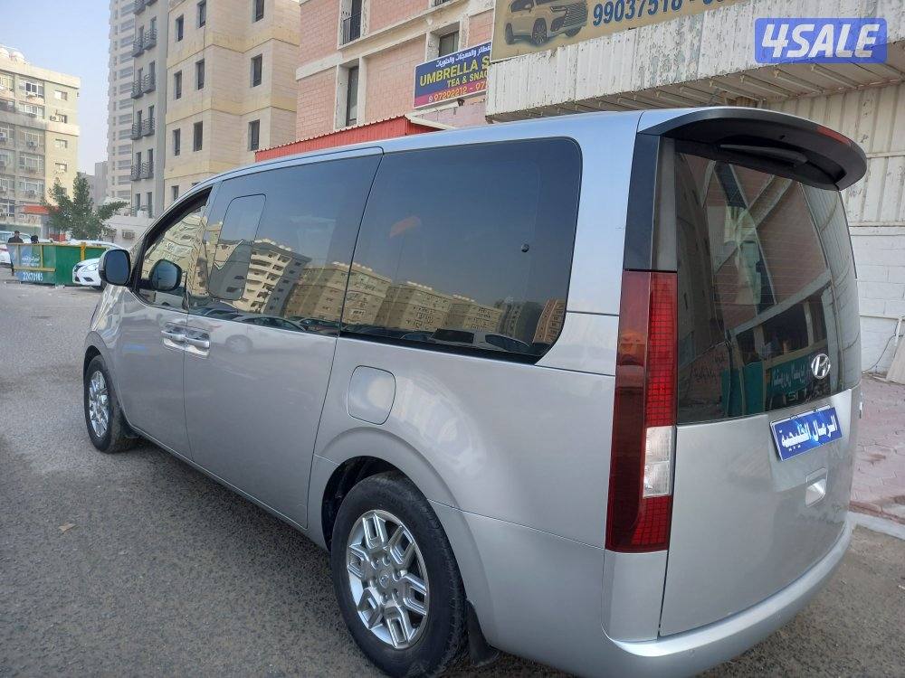 هيونداي ستاريا ٢٠٢٢3