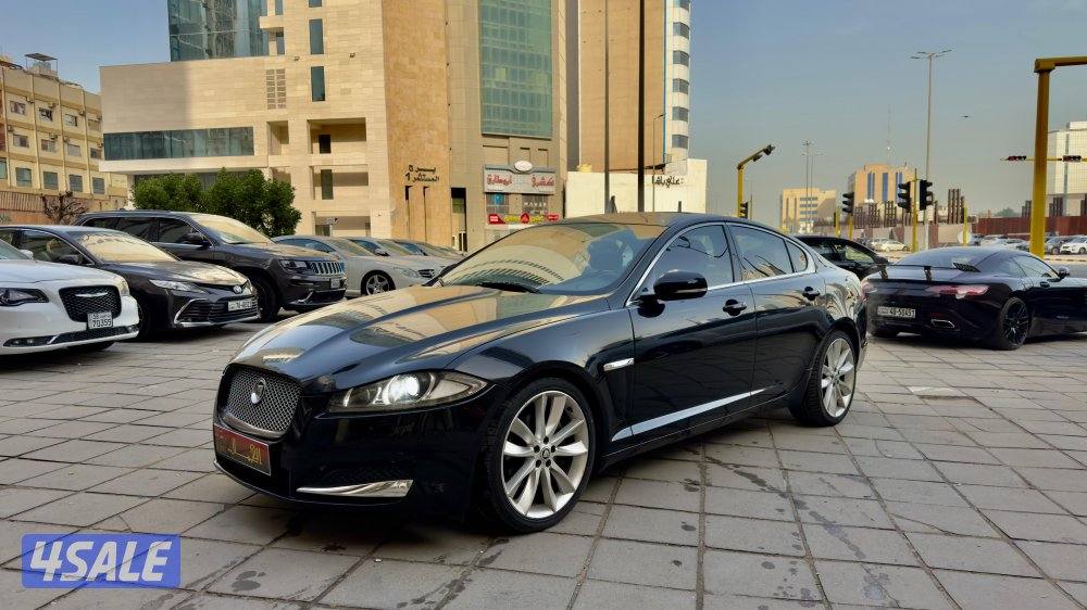جاكوار XF/ موديل 2012/ عداد 166 الف4