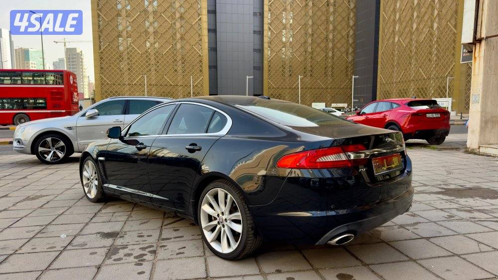 جاكوار XF/ موديل 2012/ عداد 166 الف5