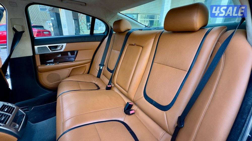 جاكوار XF/ موديل 2012/ عداد 166 الف9