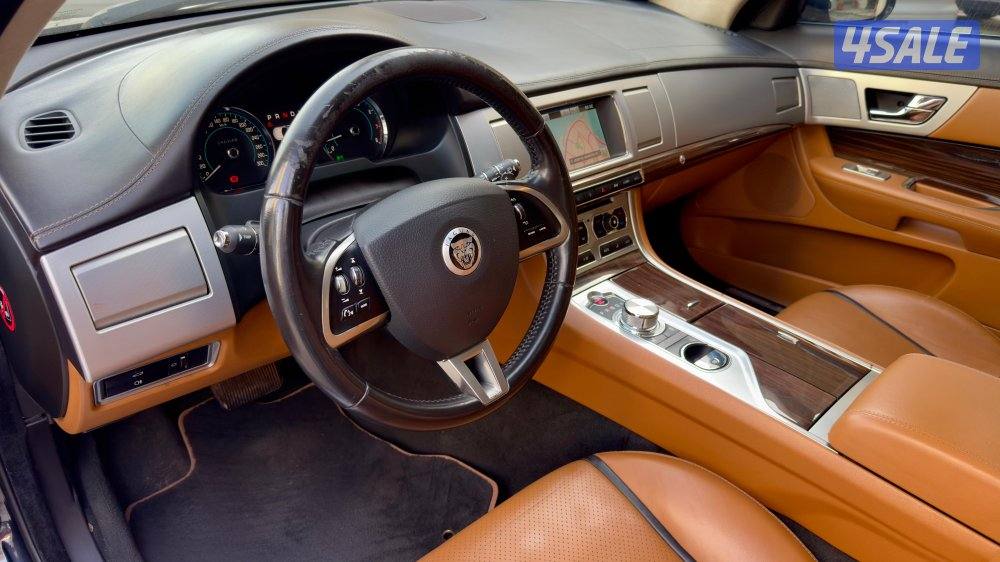 جاكوار XF/ موديل 2012/ عداد 166 الف10