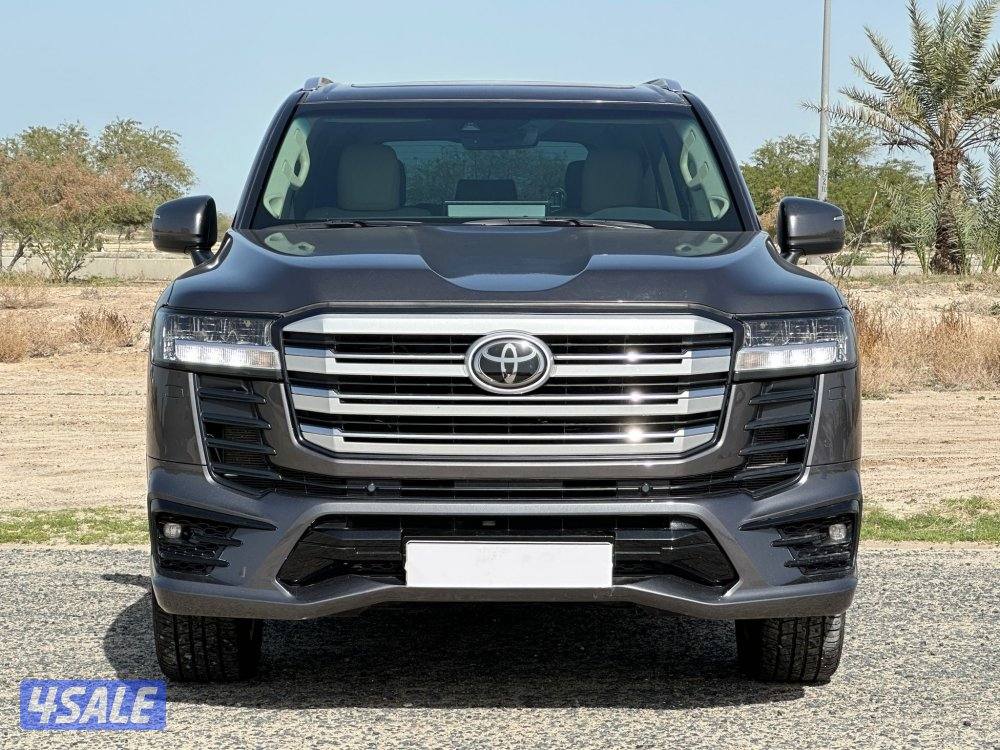 لاند كروزر GXR Aero s موديل 2023 ماشي 64 الف سيرفس وكالة 6 سلندر1