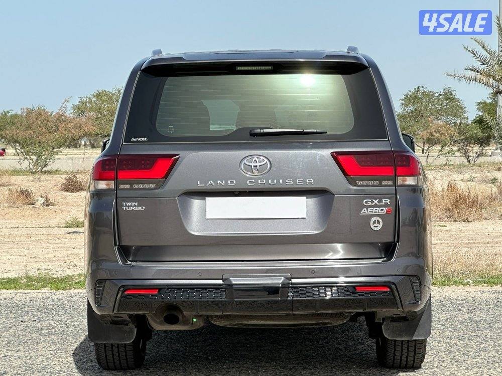 لاند كروزر GXR Aero s موديل 2023 ماشي 64 الف سيرفس وكالة 6 سلندر5