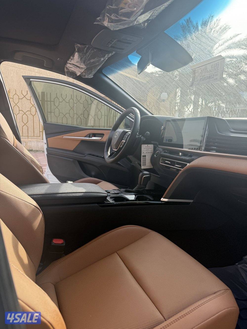 للبيع كامري موديل ٢٠٢٥ كامل المواصفات ٤ سلندر ماشي ٦٠٠٠ يوجد صبغ6