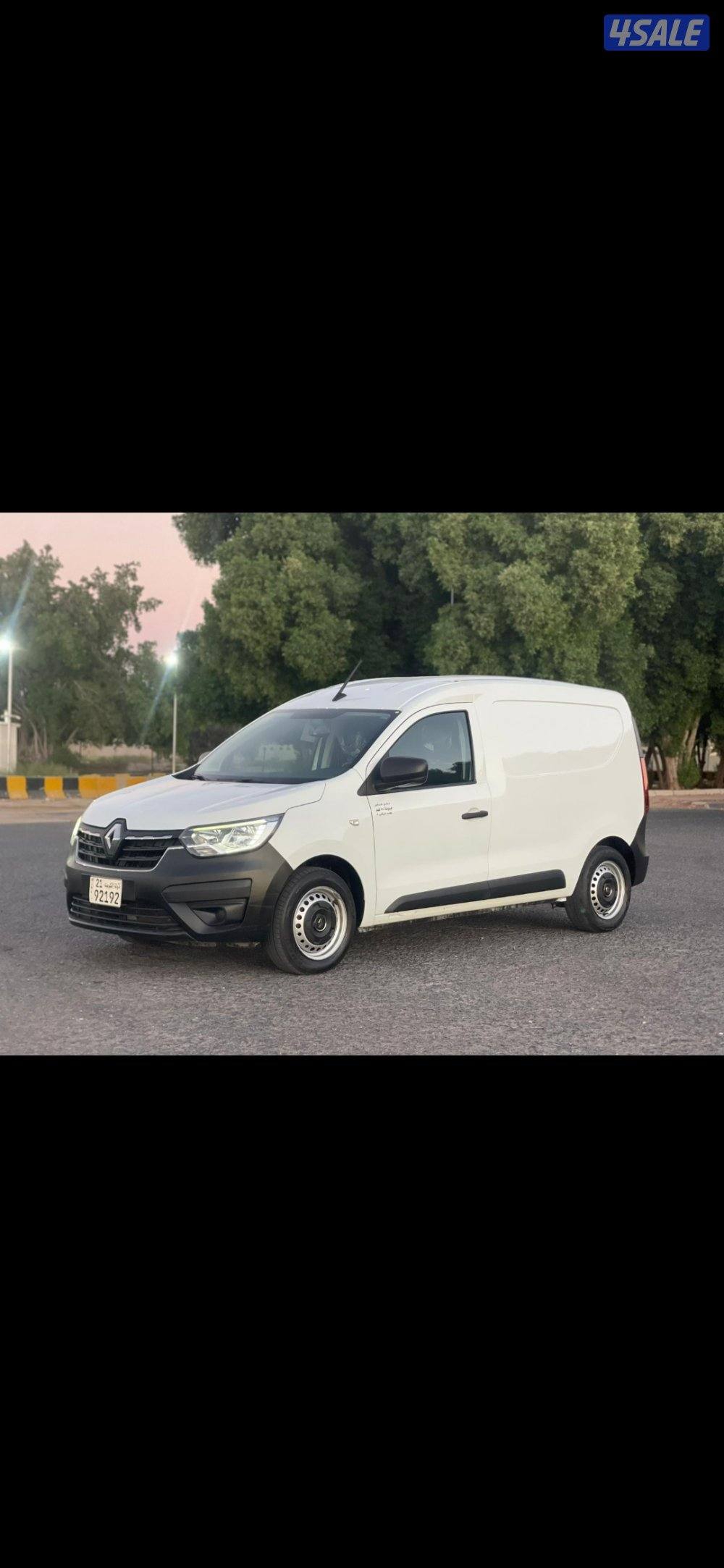 للبيع رينو دوكر1