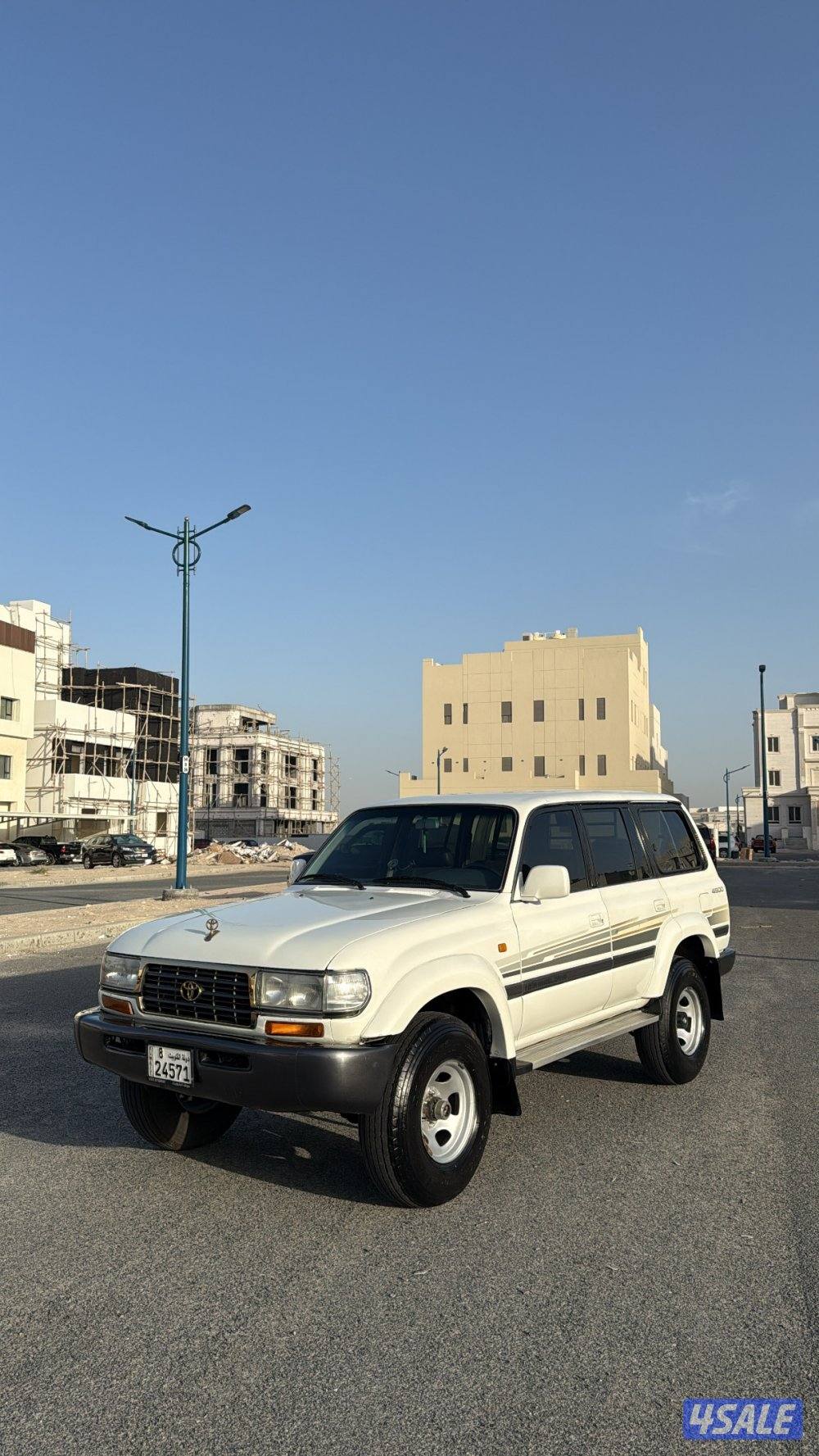 للبيع لاندكروزر موديل Gx.r 1997 قير عادي اساس0