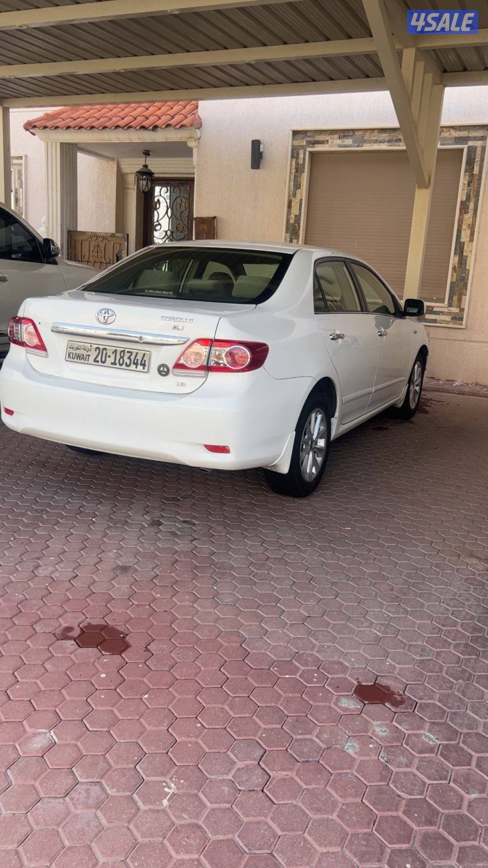 كرولا ٢٠١٢ بدي بلا حوادث خدوش خفيفه وتم عمل صبغ كامل  عداد ٢١٨ الف7