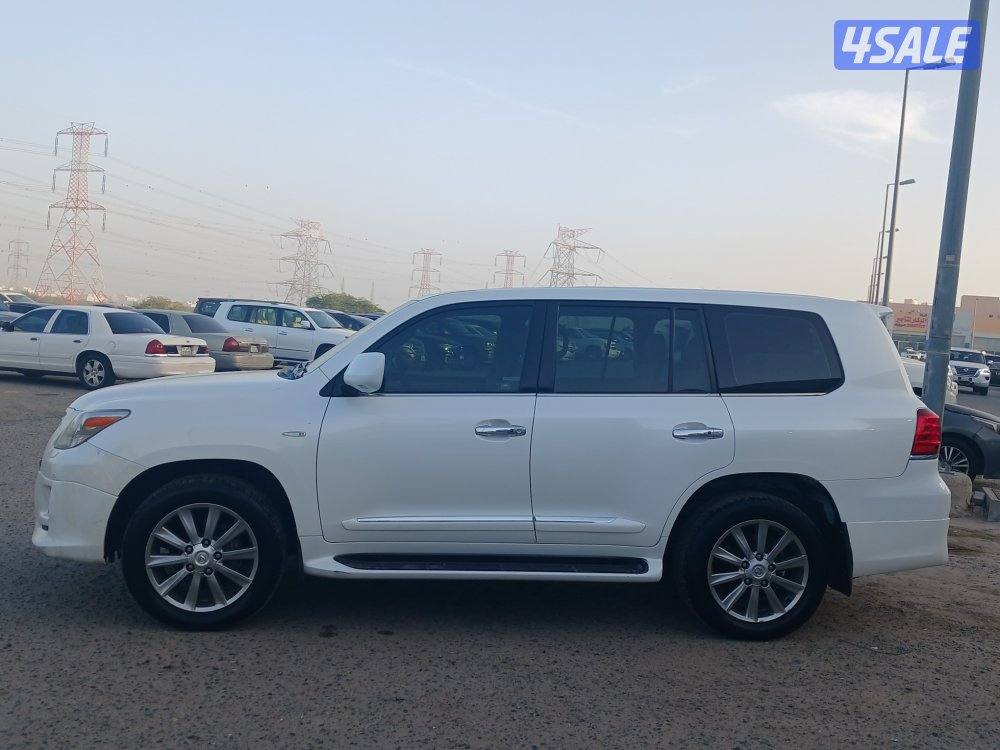 جيب لكزس LX570 موديل 2010 صبغ الوكالة. الدرجة الأولى3
