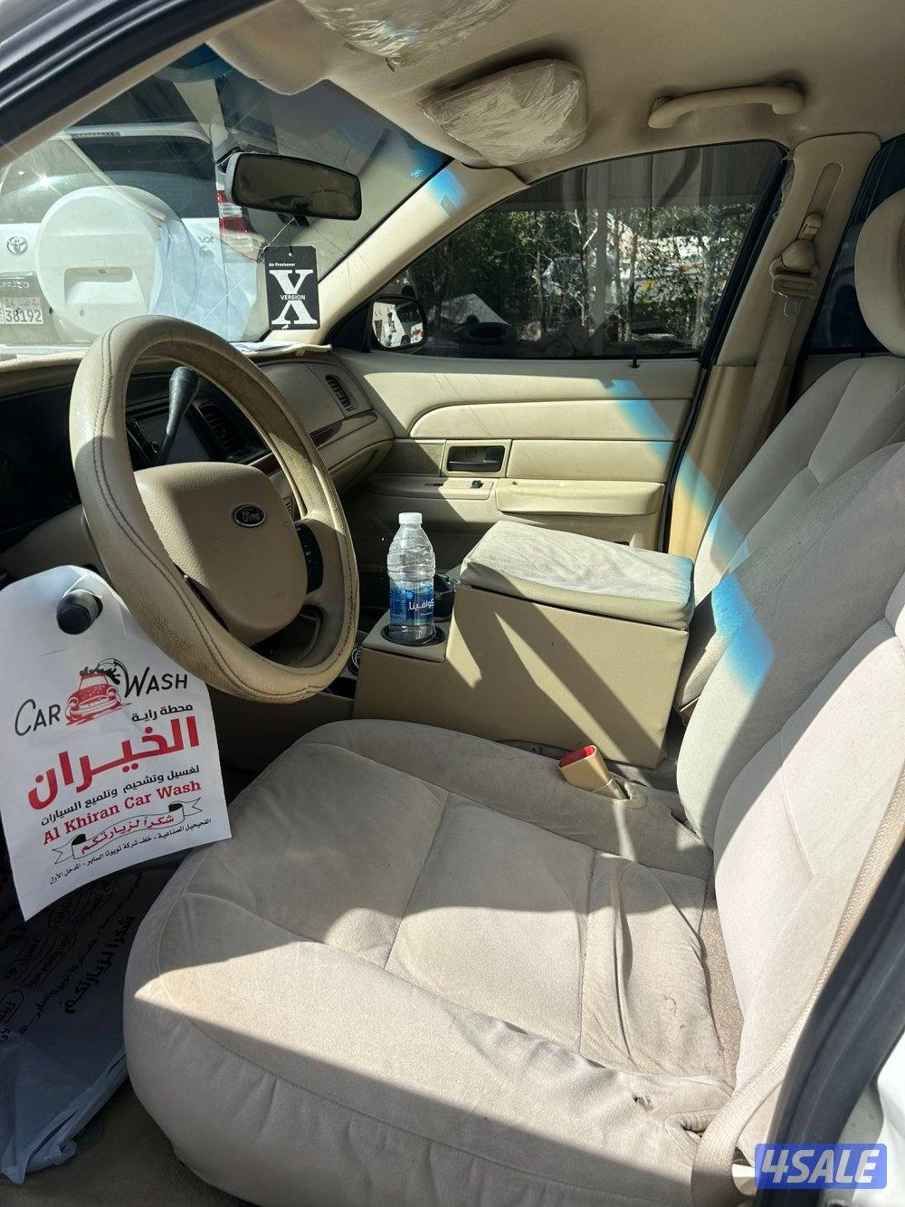 للبيع فورد فكتوريا5