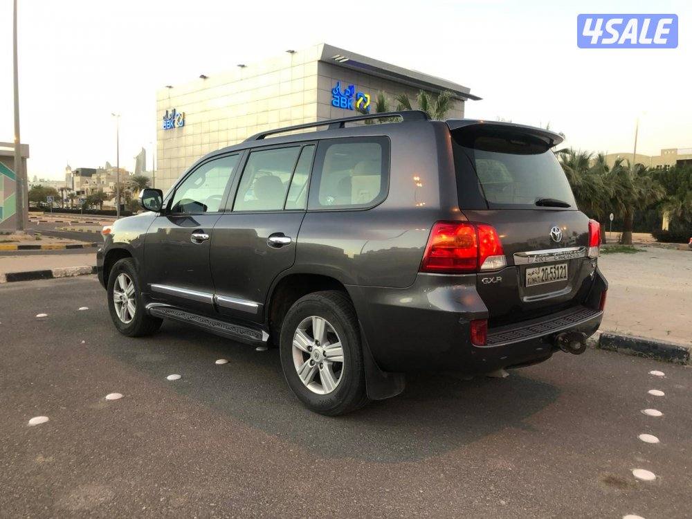 لاندكروز GXR 20132