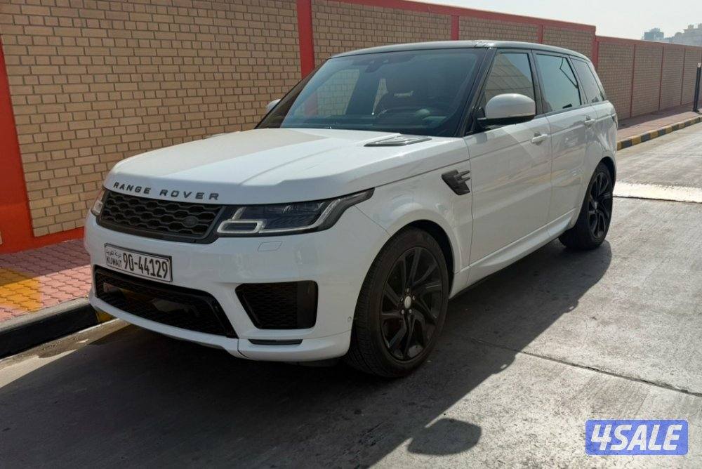 Range Rover HSE Sport1