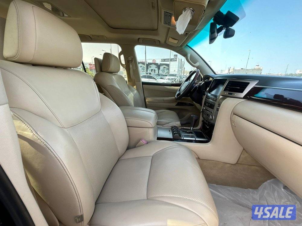 لكزس LX570 درجة اولى  موديل 2012 ماشى 375.000 k.m  وارد الساير5