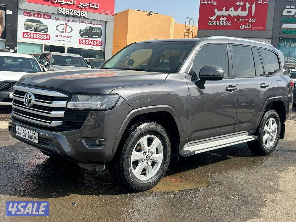 لاند كروزر GX.R twinturbo .V6 موديل 2022 ماشى 122.000 k.m8