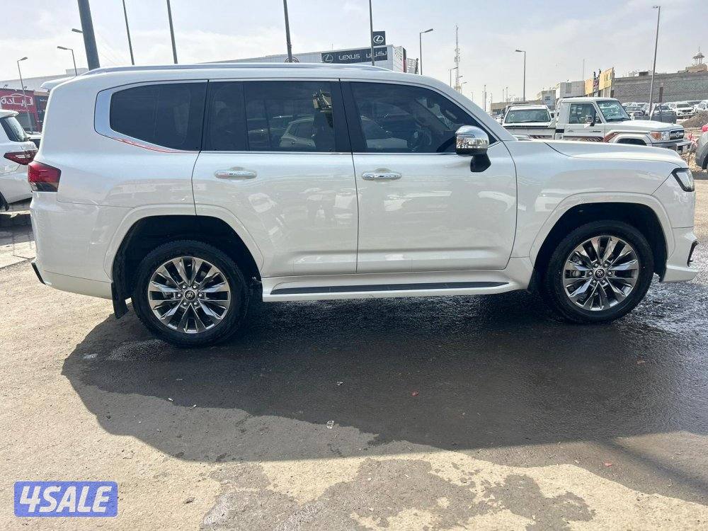 لاند كروزر VX.AEROs twin turbo.V6  موديل 2023 ماشى 54.000 k.m2