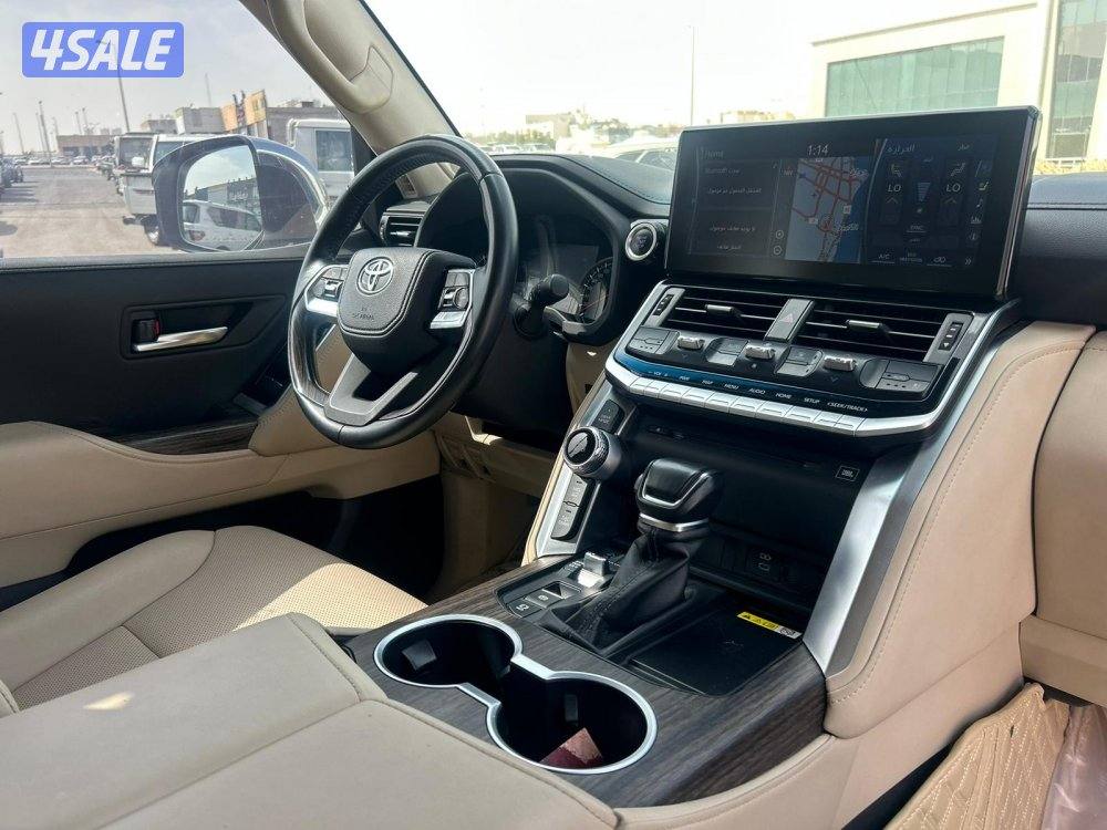 لاند كروزر VX.AEROs twin turbo.V6  موديل 2023 ماشى 54.000 k.m7
