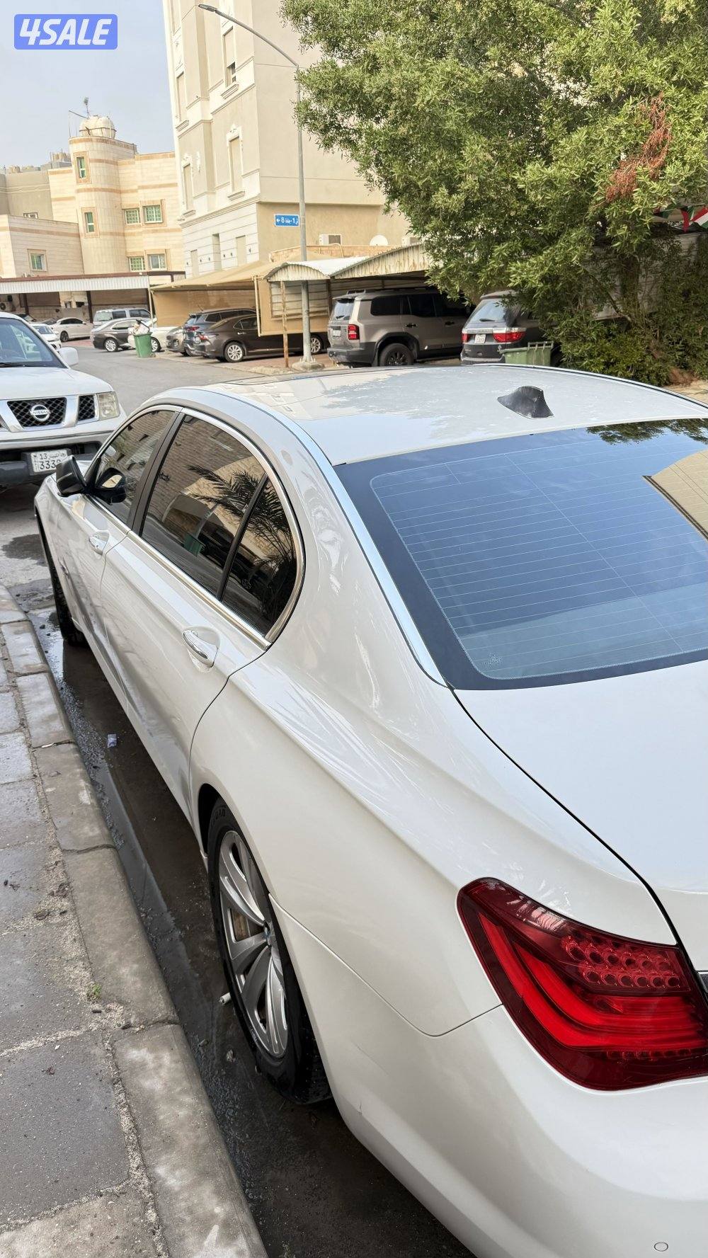 للبيع بي ام ٧٣٠ ماشي ٣٠٦0