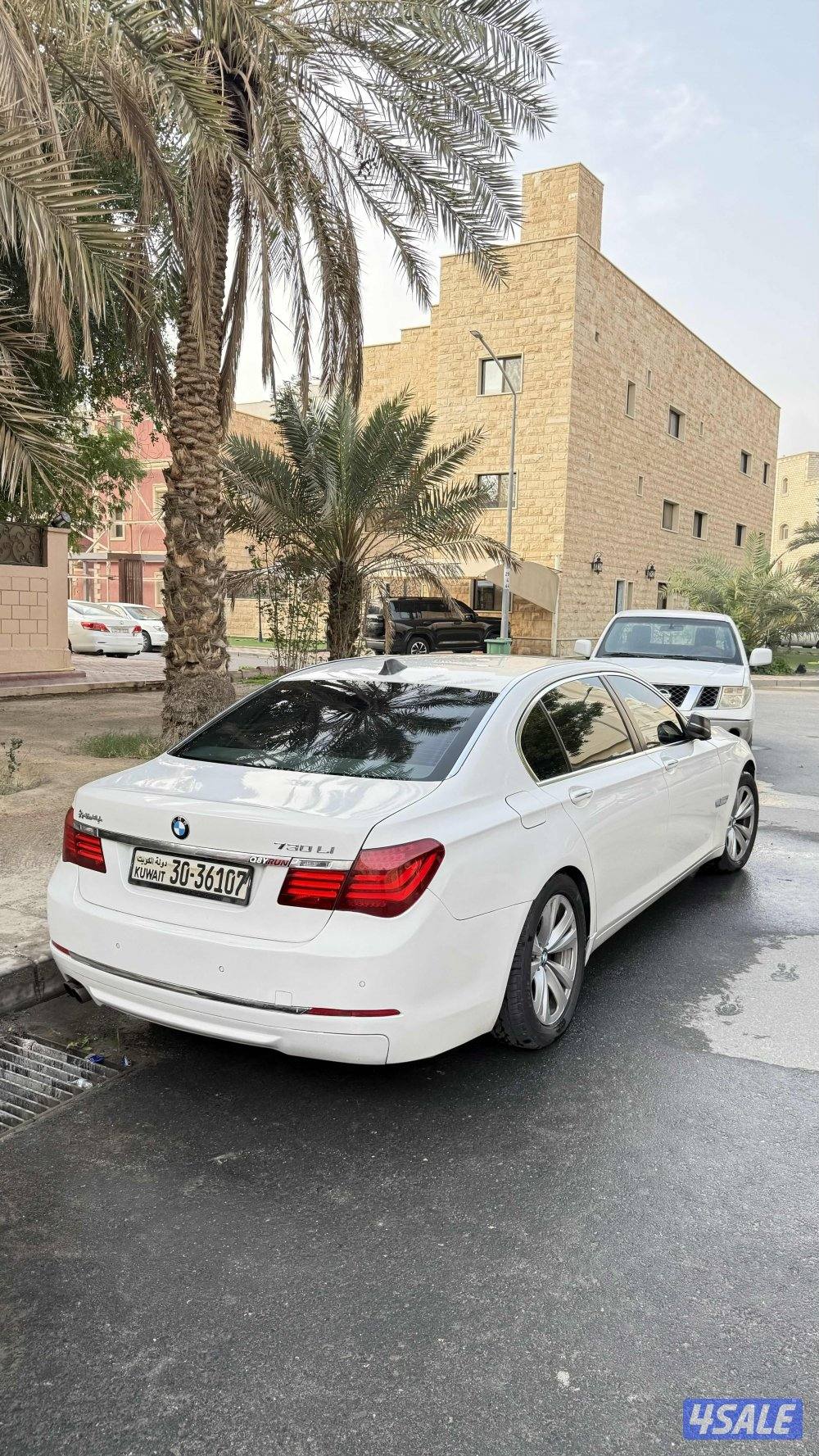 للبيع بي ام ٧٣٠ ماشي ٣٠٦3