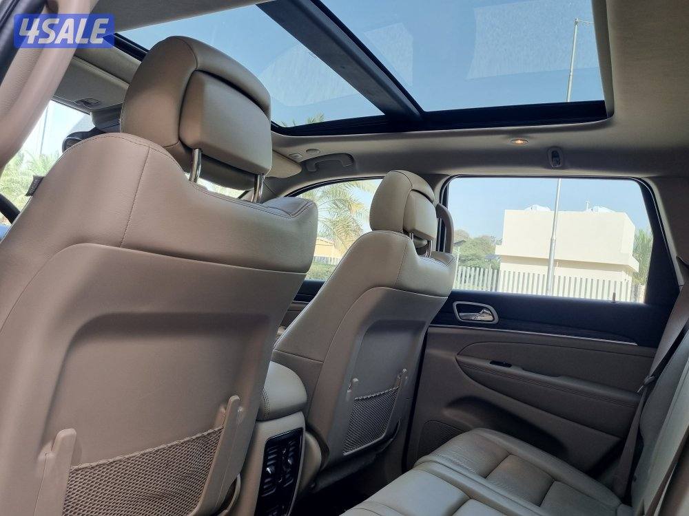 جيب جراند شروكي ليمتيد موديل 20217