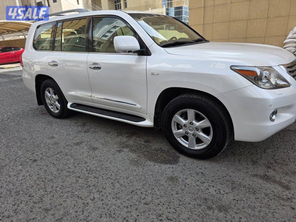 Sale Lexus LX 5702