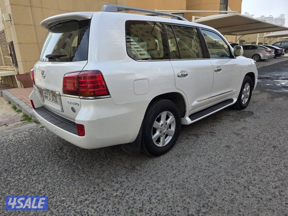 Sale Lexus LX 5704