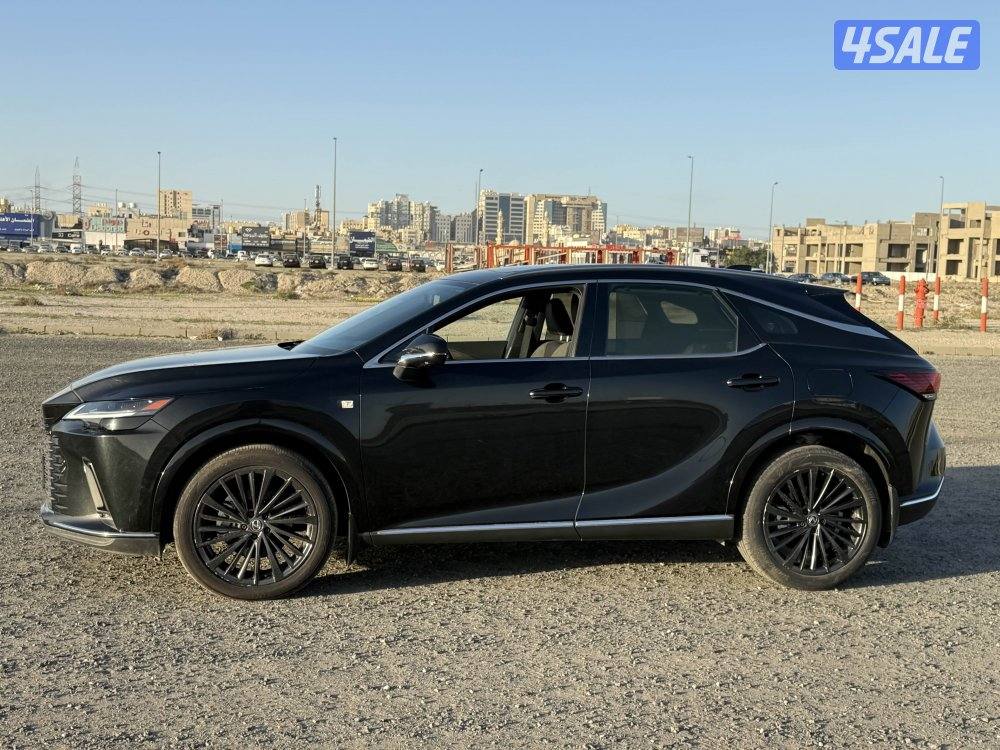للبيع لكزسRX350 -2023صبغ الوكاله تحت الكفاله3