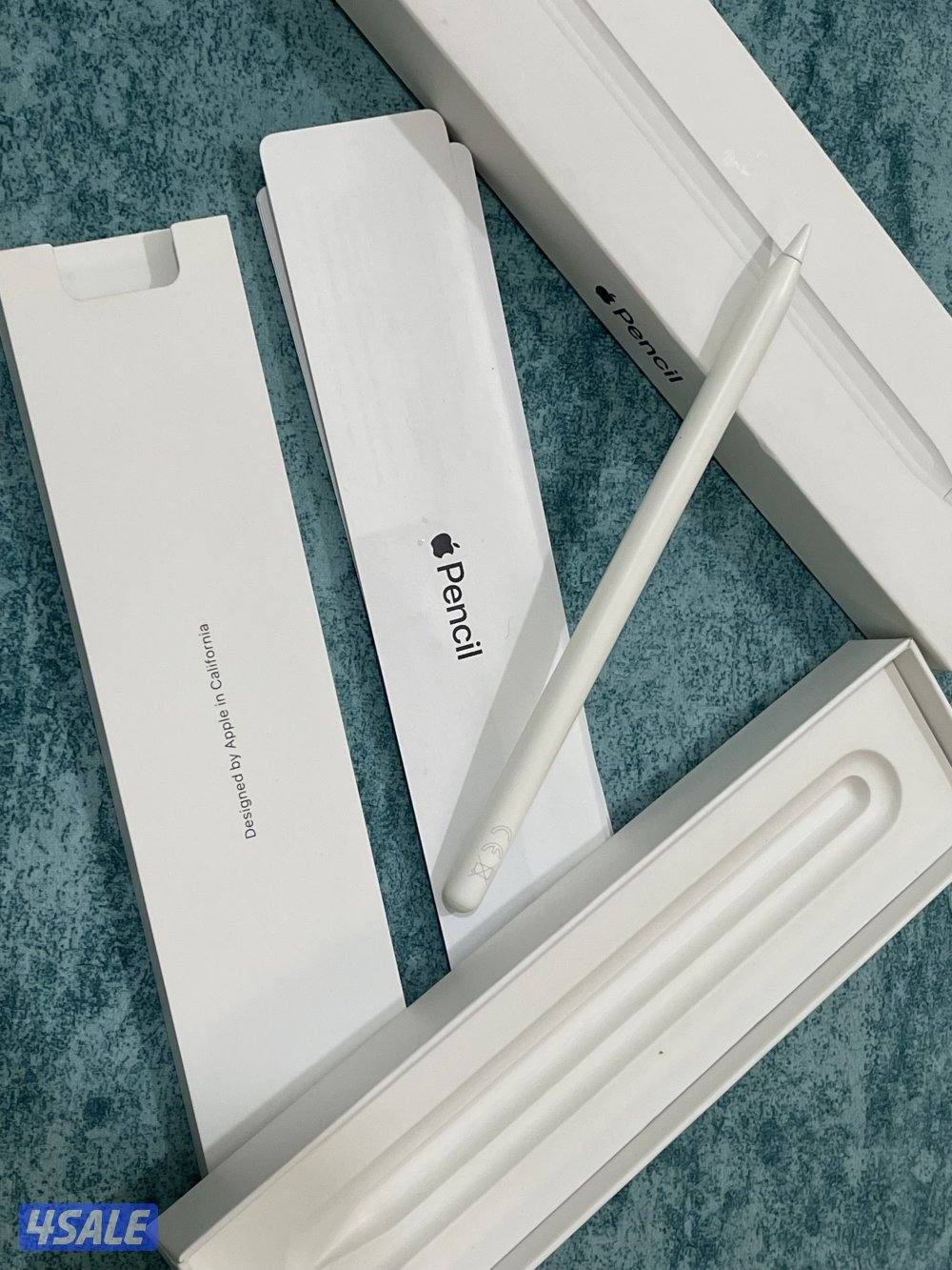 قلم ايباد أبل الاصلي الجيل الثاني نظيف وشغال تمام مع الكرتون3