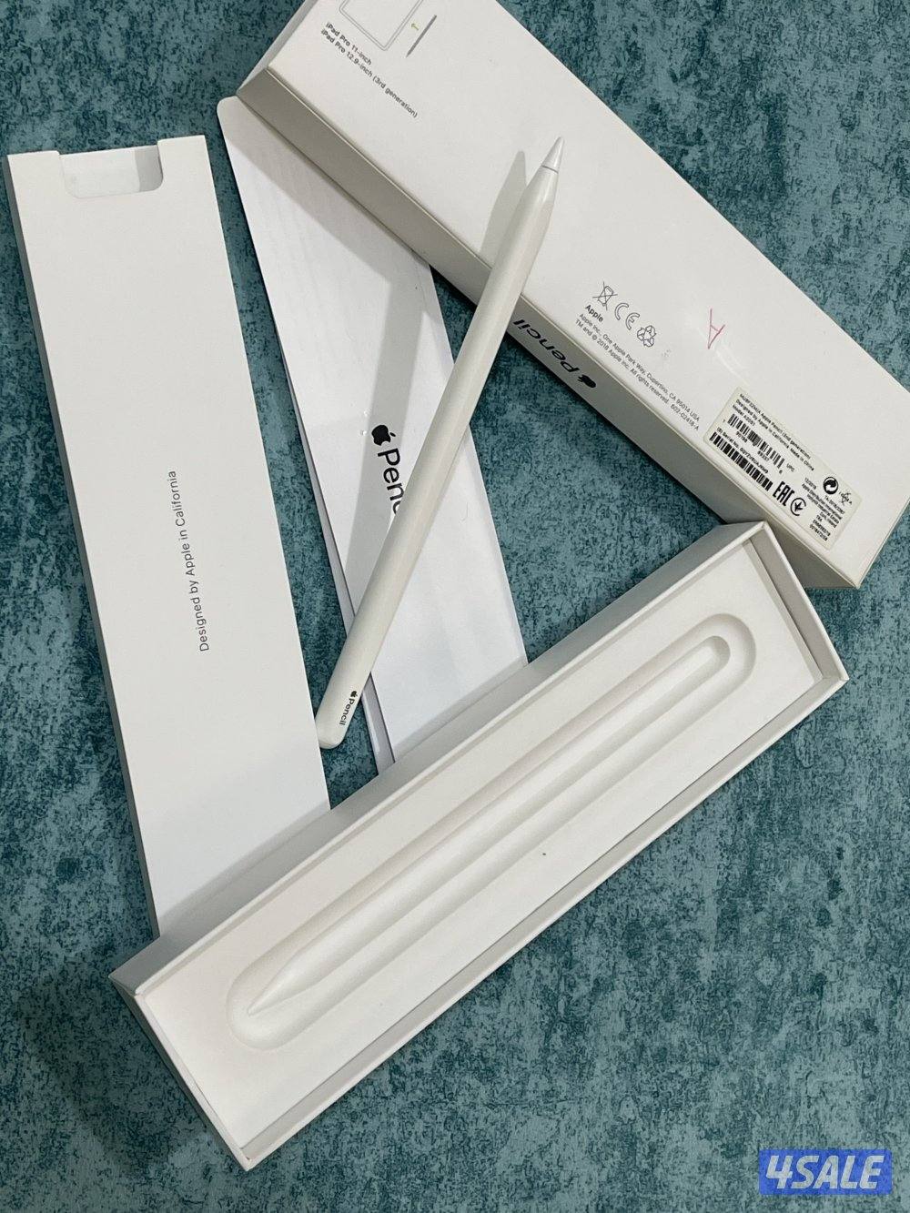 قلم ايباد أبل الاصلي الجيل الثاني نظيف وشغال تمام مع الكرتون5