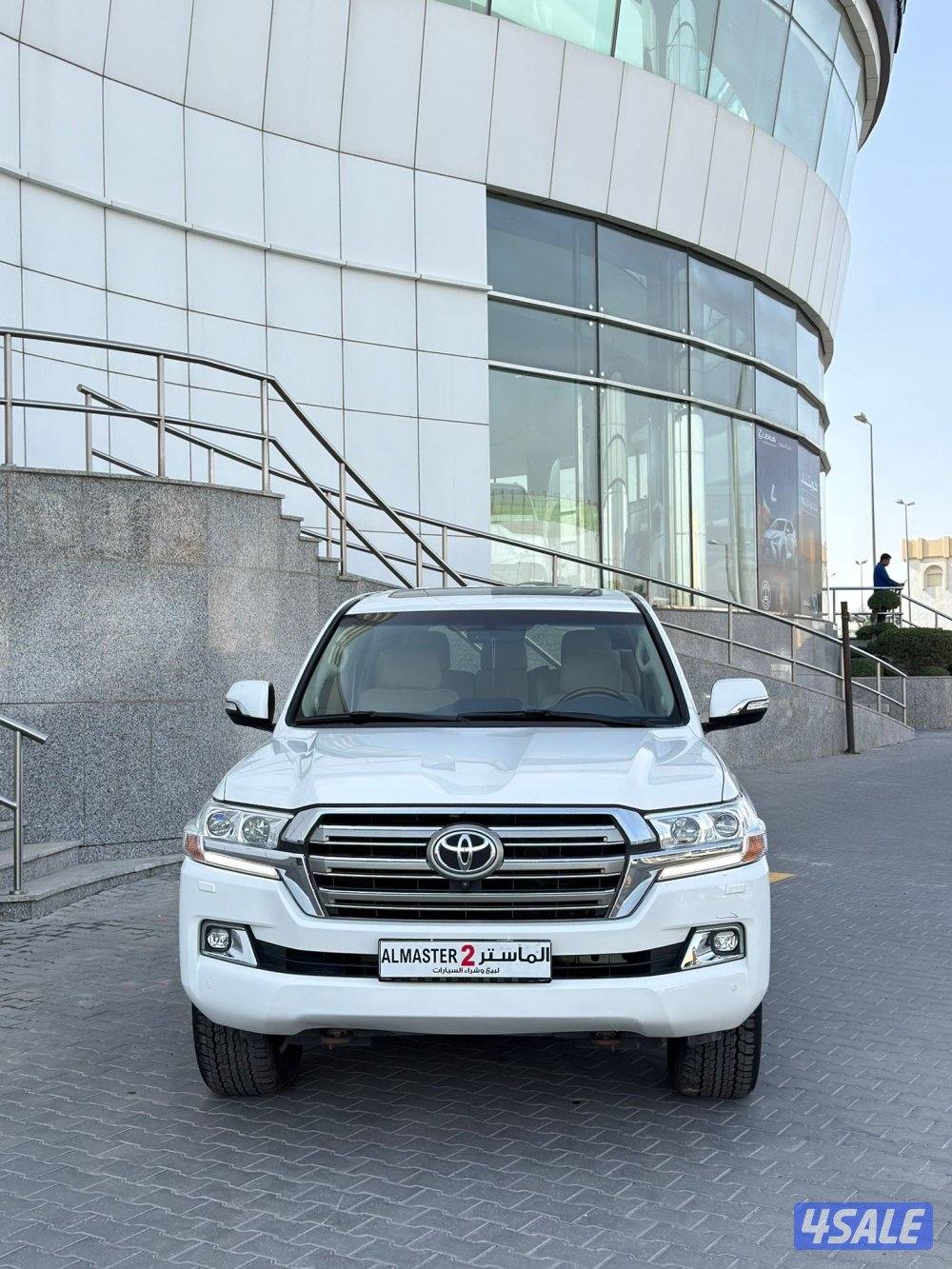 لاند كروزر 2018 وارد قطر VXR8