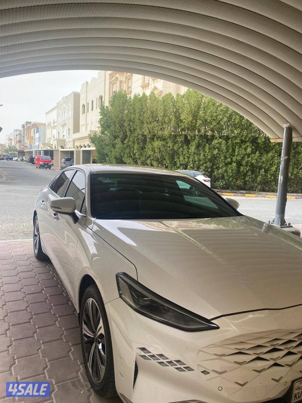 كياسيارة كيا k8 ماشية 28الف الفئة الاولى2