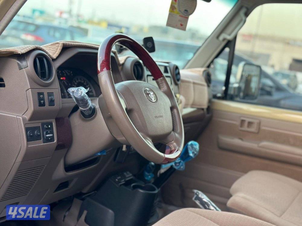 تويوتا شاص ٢٠٢٣ الساير عداد ٦٨ ألف شرط الفحص صبغ وكاله قير عادي4