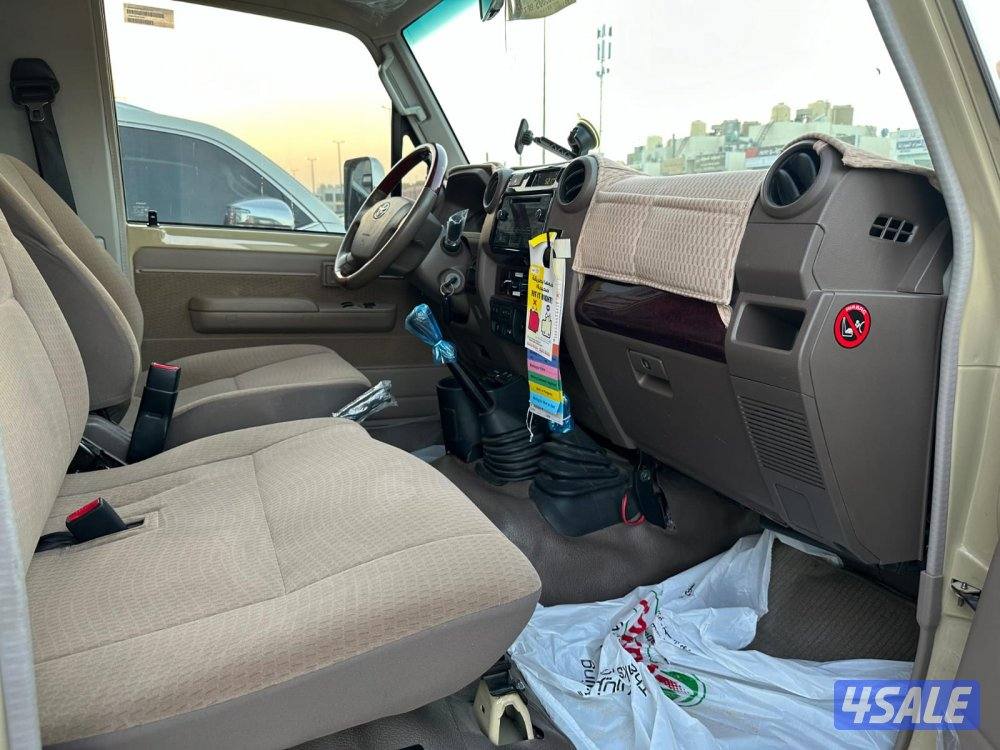 تويوتا شاص ٢٠٢٣ الساير عداد ٦٨ ألف شرط الفحص صبغ وكاله قير عادي5